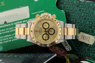 Foto 5 di 9: Rolex Rolex Daytona ref. 16523 ser.L, 200 bezel , 4 lines dial,Full set