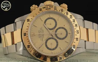Foto 4 di 9: Rolex Rolex Daytona ref. 16523 ser.L, 200 bezel , 4 lines dial,Full set