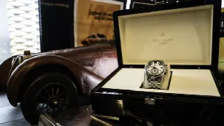 Foto 7 di 15: Patek Philippe Annual Calendar Chronograph - Ref. 5960/1A