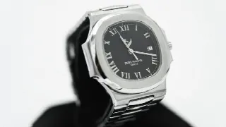 Foto 3 di 15: Patek Philippe Nautilus - Riserva di carica