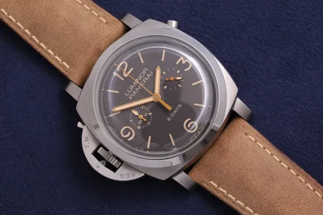 Panerai Luminor 1950 Chrono Monopulsante Left-Handed 8 Days Titanio (PAM 00579).