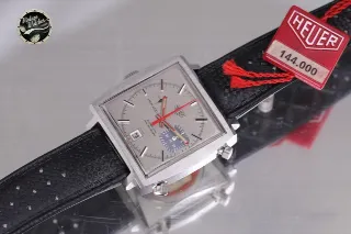 Foto 9 di 9: Heuer Monaco 1533G 1972