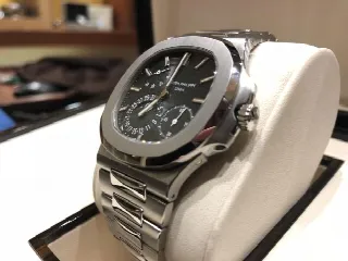 Foto 1 di 1: Patek Philippe Nautilus 5712/1A-001