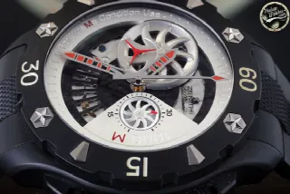 Foto 1 di 5: Zenith Defy Xtreme Open El Primero Chronograph Titan